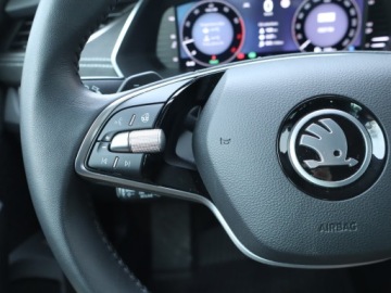 Skoda Octavia IV Liftback 1.5 TSI EVO 150KM 2024 Skoda Octavia 1.5 TSI e-tec, Salon Polska, zdjęcie 16