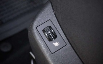 Citroen C4 II Hatchback 5d 1.6 e-HDi 114KM 2015 Citroen C4 Bezwypadkowy Serwisowany 1-Wlasciciel Navi Panel Pdc Automat Pi, zdjęcie 27