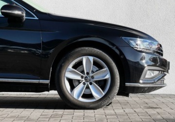 Volkswagen Passat B8 Variant Facelifting 2.0 TSI 190KM 2022 Volkswagen Passat LED Travel Assist Navi Easy OpenClose Salon PL FVAT, zdjęcie 3