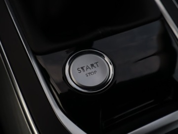 Peugeot 308 II SW 1.2 PureTech 130KM 2017 Peugeot 308 1.2 PureTech, Navi, Klima, zdjęcie 17