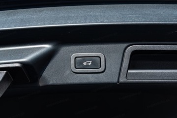 Land Rover Range Rover Velar SUV 2.0 204KM 2021 Od ręki - Land Rover Range Rover Velar 2.0 D200 mHEV Suv 204KM 2021, zdjęcie 26