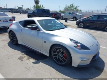 Nissan 370Z 2016 Nissan 370 Z Nismo Tech 2016 3.7 Benzyna 350KM, zdjęcie 6