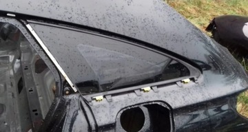 MERCEDES CLA W117 SKLO (OKNO) BOČNÍ ZADNÍ KAROSERIE L
