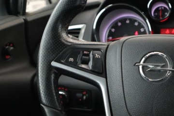 Opel Astra J Hatchback 5d 1.6 Turbo ECOTEC 180KM 2009 Opel Astra 1.6 T, Navi, Xenon, Klima, Klimatronic, zdjęcie 16