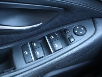 BMW Seria 5 F10-F11 Touring 525d 218KM 2012 BMW 5 525d, 214 KM, 4X4, Automat, Skóra, Navi, zdjęcie 14