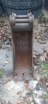 КОВШ ЭКСКАВАТОРА СО ШТИФТАМИ 30СМ DOOSAN