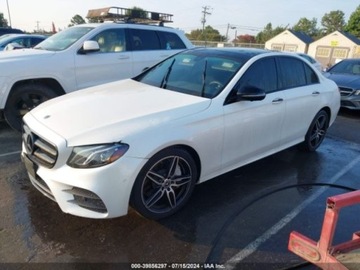 Mercedes Klasa E W213 2020 Mercedes-Benz Klasa E 2020 Mercedes-Benz E-Class E 350 4MATIC Sedan 2.0, zdjęcie 2