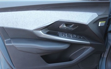 Peugeot 3008 III SUV Hybrid 1.2 Hybrid 136KM 2024 Peugeot 3008 mHEV Allure opcje 1.2 Hybryda 136KM, zdjęcie 17