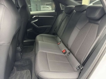 Audi A3 8Y Limousine Facelifting 1.5 35 TFSI 150KM 2025 Audi A3 Limousine 35 TFSI mHEV S Line S tronic Kamera Asystent parkowani, zdjęcie 5