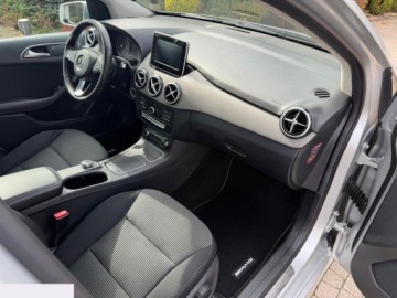 Mercedes Klasa B W246 Sports Tourer 180 CDI 109KM 2015 Mercedes-Benz Klasa B 180 CDI 7G-DCT 109KM 2015r, zdjęcie 12