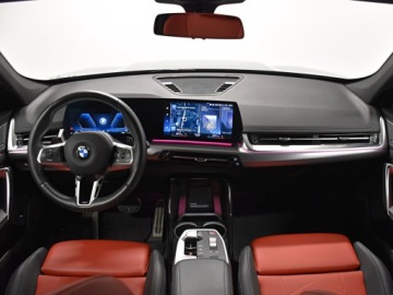 BMW X1 U11 Crossover 2.0 20d 150KM 2023 BMW X1 163KM/ Mpakiet/ ShadowLine/ Adapt.LED/ Harm, zdjęcie 13