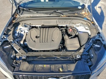 Volvo XC60 II 2024 Volvo XC 60 2024r., Plus, 2L, od ubezpieczalni 2.0 Benzyna 250KM, zdjęcie 11