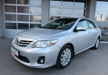 Toyota Corolla X Sedan Facelifting 1.6 Valvematic 132KM 2011 Toyota Corolla salon Polska 1.6 Benzyna 132KM, zdjęcie 15