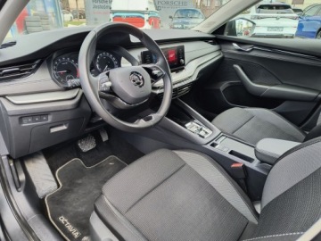 Skoda Octavia IV Kombi 2.0 TDI 150KM 2022 Skoda Octavia Combi 2.0 TDI Ambition DSG, 150KM, S, zdjęcie 12