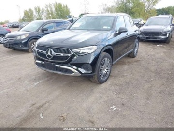 Mercedes GLC C254/X254 2023 Mercedes-Benz GLC 300, 2023r., 4x4, 2.0L 2.0 Benzyna 255KM, zdjęcie 1