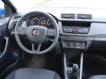 Skoda Fabia III Hatchback Facelifting 1.0 MPI 60KM 2019 Skoda Fabia 1.0, Salon Polska, Serwis ASO, GAZ, zdjęcie 6