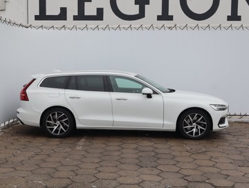 Volvo V60 II  Kombi 2.0 T5 250KM 2019 Volvo V60 T5 2.0, Automat, Skóra, Navi, Klima, zdjęcie 5