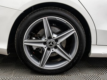 Mercedes Klasa C W205 Kombi 300 245KM 2018 MERCEDES-BENZ C Klasa C 300 2.0 9G-TRONIC 245KM 2018, zdjęcie 30