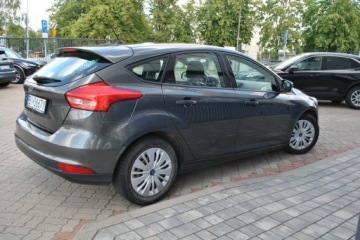 Ford Focus III Hatchback 5d facelifting 1.6 Ti-VCT 105KM 2017 Ford Focus GoldX 1,6 Benzyna 105KM ASO, zdjęcie 8