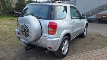 Toyota RAV4 II 2.0 i 16V 150KM 2000 TOYOTA RAV4 II 2.0 VVT-i 150KM PRZEBIEG 135T.KM!SPECIAL 4x4 KLIMA-Z NIEMIEC, zdjęcie 17