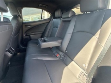 Lexus UX Crossover Facelifting 2.0 300h 199KM 2025 LEXUS UX 300h F Sport Design Hybrid Dynamic Force 2.0 199KM 2025, zdjęcie 12