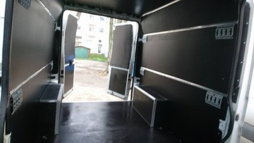 Кузов из доски Peugeot Partner L1.