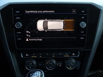 Volkswagen Passat B8 Variant 2.0 TDI BlueMotion SCR 150KM 2019 VW Passat 2.0 TDI, Salon Polska, 1. Właściciel, zdjęcie 14