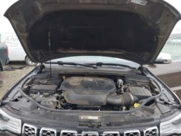 Jeep Grand Cherokee IV 2017 Jeep Grand Cherokee Overland 2017 3.6 Benzyna 295KM, zdjęcie 8