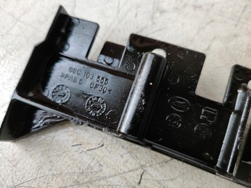 KRYT PUMPY OLEJE A4 B6 3,0 V6 06C103555