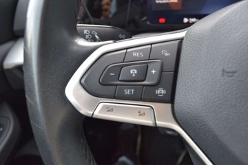 Volkswagen Golf VIII Variant 1.5 TSI 130KM 2022 Volkswagen Golf Variant SalonPL TSI 130KM Variant Life ACC LaneAssist Czuj, zdjęcie 13