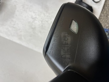 3G8857502LY ZRCÁTKO PRAVÉ 13 PIN VW ARTEON 2017+