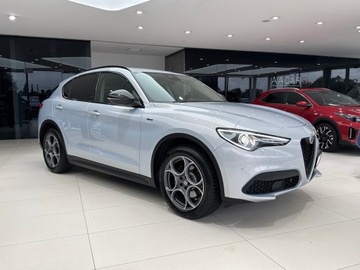 Alfa Romeo Stelvio SUV Facelifting 2.0 Turbo 200KM 2021 Alfa Romeo Stelvio Sprint Q4 / 1 właściciel / Salo, zdjęcie 4