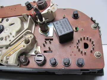 Mercedes 190 W201 Часы, счетчик, Счетчики дизельного топлива, до 180 км/ч