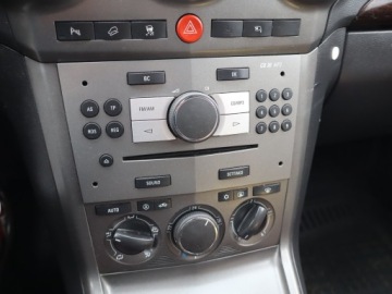 Opel Antara SUV 2.0 CDTI ECOTEC 150KM 2007 Opel Antara 2.0 CDTI, 4X4, Xenon, Klima, zdjęcie 12