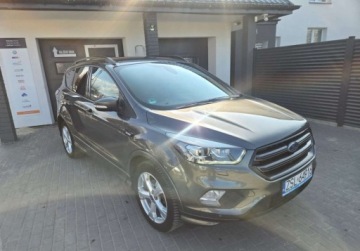 Ford Kuga II SUV Facelifting 1.5 EcoBoost 150KM 2018 Ford Kuga Swiezo sprowadzony Zarejestrowany Ubezpieczony. 1.5 Benzyna
