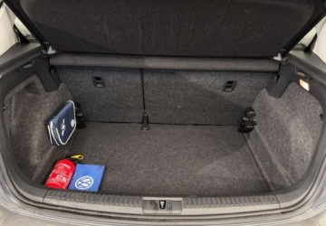 Volkswagen Polo V Hatchback 3d Facelifting 1.2 TSI BlueMotion Technology 90KM 2015 Volkswagen Polo Comfortline 1.2TSI 90KM M5 2015 r., salon PL, przebieg tyl, zdjęcie 11