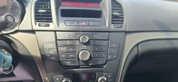 Opel Insignia I Sedan 1.8 Twinport ECOTEC 140KM 2009 Opel Insignia climatronic, zdjęcie 12