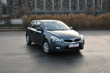 Kia Ceed I Hatchback 5d Facelifting 1.4 DOHC CVVT 90KM 2011 Kia Cee'd 1.4 BENZYNA 90KM 2011r. Klima Kamera Iso