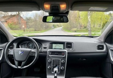 Volvo V60 I Kombi Facelifting 2.0 D2 DRIVE-E 120KM 2017 Volvo V60 Volvo V60 D2 Geartronic 2.0 Diesel 120KM, zdjęcie 19
