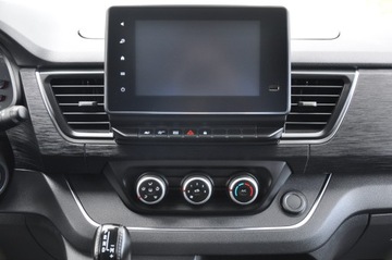 Renault Trafic III Combi 2.0 dCi  170KM 2023 RENAULT TRAFIC 9 os Krajowy Bezwypadkowy Przewóz Osób Niepełnosprawnych, zdjęcie 28