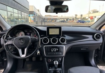 Mercedes CLA C117 Coupe 1.6 180 122KM 2014 Mercedes-Benz CLA Mercedes-Benz CLA 180 Urban 1.6 Benzyna 122KM, zdjęcie 6