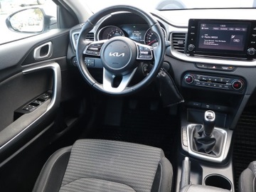 Kia Ceed III Kombi Facelifting 1.5 T-GDI 160KM 2022 Kia Ceed 1.5 T-GDI, Salon Polska, Serwis ASO, zdjęcie 6