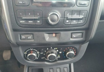 Dacia Duster I SUV Facelifting 1.6 SCe 114KM 2017 Dacia Duster Salon Polska Zadbany 1.6 Benzyna 114KM, zdjęcie 24