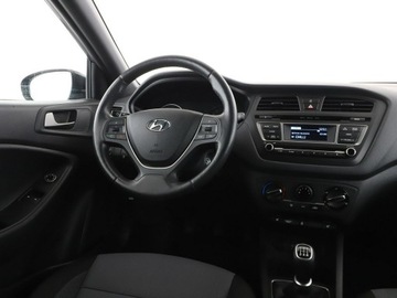 Hyundai i20 II Hatchback 5d Facelifting KAPPA 1.2 MPI 84KM 2018 Hyundai i20 klimatyzacja multifunkcja grzane, zdjęcie 15