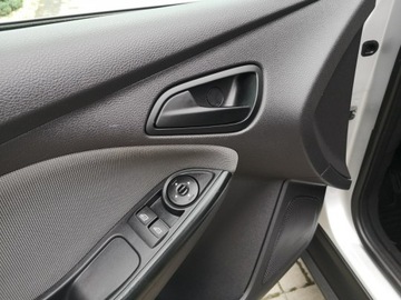 Ford Focus III Hatchback 5d facelifting 1.6 TDCi 115KM 2014 Ford Focus 1.6TDCI 115KM Klimatyzacja Elektryka, zdjęcie 10