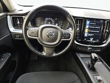 Volvo XC60 II Crossover D4 190KM 2018 Volvo XC 60 D4 AWD Momentum/190KM, zdjęcie 11