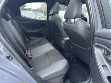 Toyota Yaris IV Hatchback Facelifting 1.5 Hybrid Dynamic Force 130KM 2025 Toyota Yaris Hybrya GR SPORT+VIP SKYVIEW/Salon PL/, zdjęcie 29