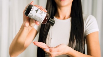 УКРЕПЛЯЮЩИЙ И ОХЛАЖДАЮЩИЙ ПОДТЯЖЧИК ПОПЫ VCEE BUTT OIL 200ML