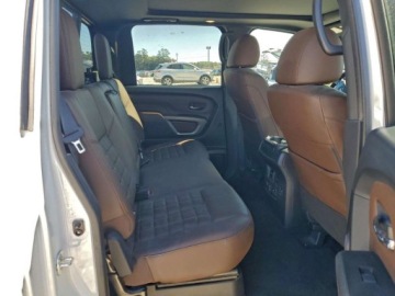 Nissan Titan 2024 Nissan Titan Pro-4x 2024 5.6 Benzyna 400KM, zdjęcie 10