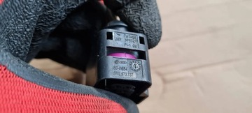 A6 C7 4G ПОДЪЕМНАЯ ЗАГЛУШКА ПЕРЕДНЯЯ ФОНАРЬ 14PIN 8W0973737 Q5 80A A4 B9 A5